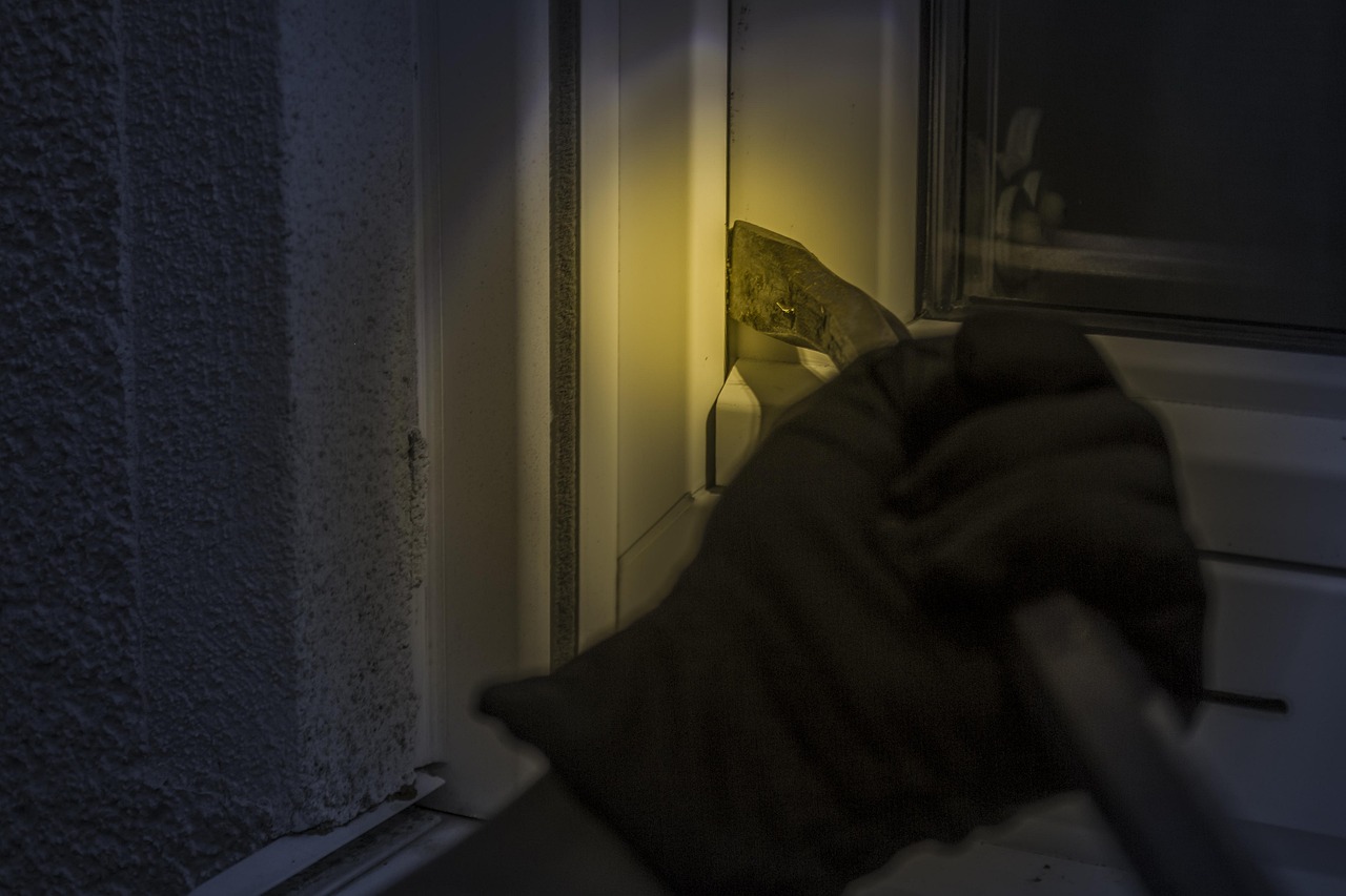 Tödlicher Einbruch in Salzburg: Justiz prüft Notwehr nach Kopfschuss Tödlicher Einbruch in Salzburg: Justiz prüft Notwehr nach Kopfschuss